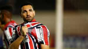 Sondado pelo Flu, Gilberto não quer esperar muito para definir futuro