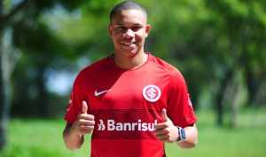 Jornalista gaúcho afirma que empréstimo de Wellington Silva ao Inter foi gratuito