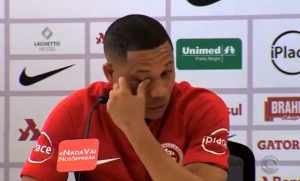 Jornalista explica detalhes da ida de Wellington Silva para o Internacional