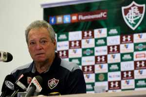 Técnico tricolor se anima com esquema: “Vou manter essa forma de atuar por todo o ano”