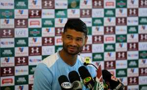 Ação tricolor: Fluminense presenteia atletas com produtos infantis