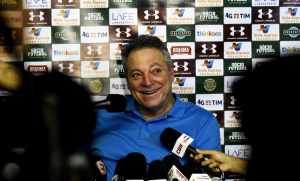 Abel: “Como é bom ver o torcedor cantando, pela identidade que eu tenho com eles”