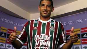 Irritado com derrota do Vasco, Diego Souza desabafa em rede social e cita pênalti no Fla-Flu: “Safadeza”