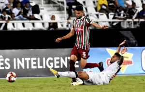 Jadson diz que será muito difícil algum time igualar na raça com o Fluminense