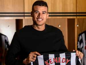Kenedy pode ser vendido na Inglaterra e Fluminense, consequentemente, lucrar
