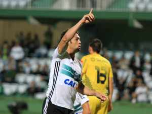 Jornal paranaense: Coritiba não deve dificultar saída ou cobrar valores do Flu por Kleber