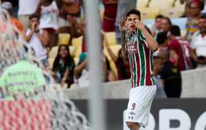 “É o sonho da minha vida”, diz Pedro sobre camisa 9 e titularidade no Flu