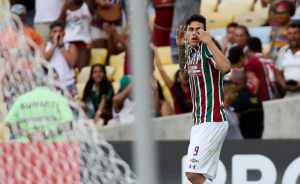 Constante, Pedro também lidera minutos em campo entre os atletas de linha