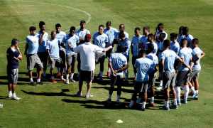 Após classificação na altitude e de olho no clássico, Flu preserva titulares em treino