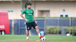 Ex-atacante do Flamengo é oferecido, mas Fluminense descarta