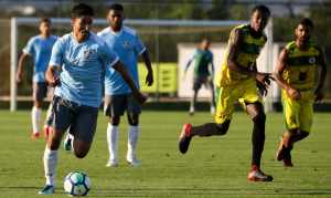 Atletas que retornaram do Samorin também participaram de jogo-treino