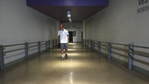 Vídeo – Pedro deixa o Mineirão caminhando normalmente