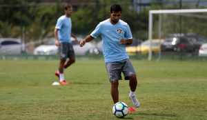 Técnico não garante titularidade de Sornoza contra o Atlético-PR