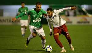 Everaldo comemora boa fase: “Sabia que uma hora a bola iria entrar”