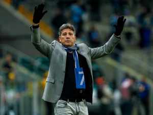 Renato Gaúcho diz que viu a chance de vencer o Flu após substituição de Gum