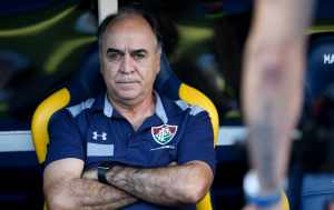 Renovação de Marcelo Oliveira depende do título da Sul-Americana, diz site