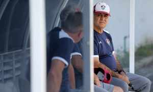 Meio reforçado e pontas velozes; Veja como o Flu deve jogar na segunda