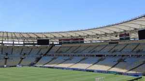 Flu usa bandeiras para esconder publicidades do Maracanã e evitar multa da Conmebol