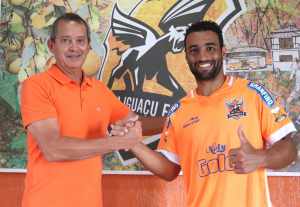 Maior artilheiro da base do Fluminense acerta com o Nova Iguaçu
