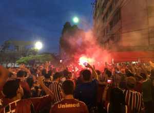Torcedores do Fluminense se mobilizam por grande protesto nesta quinta
