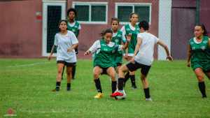 Vídeo – Futebol feminino do Fluminense se prepara para primeira competição