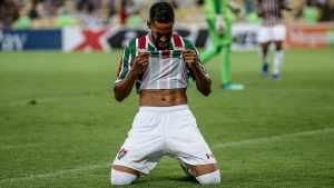 Boa fase ofensiva do Flu é exaltada por Everaldo: “A gente vem se ajudando”