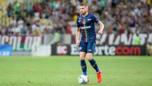 Décimo segundo jogador? Caio Henrique conquista  Diniz