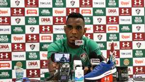 Vídeo – Confira na íntegra a coletiva do zagueiro Digão