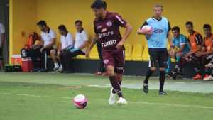 Ex-treinador crê que Léo Artur não sentirá o peso de vestir a camisa do Flu: “Ele está pronto”