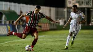 Apesar dos atrasados, agente ressalta desejo de Gilberto de seguir no Fluminense