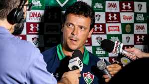 “Lá no Rio tende a ser um jogo diferente”, admite treinador tricolor