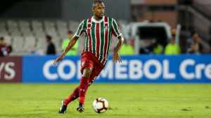 Ex-volante com passagem pelo Fluminense inicia carreira visando a virar técnico