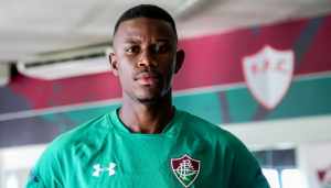 Dirigente do São Paulo dispara contra ex-tricolor: “Decepcionou dentro e fora de campo”