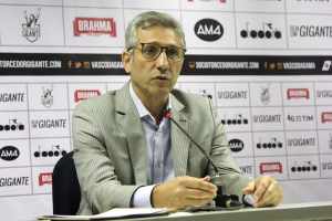 Presidente do Vasco diz que com Maraca sob gestão de Fla e Flu, clube só joga em São Januário