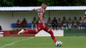 Evanílson exalta trabalho de técnico do Sub-20 do Fluminense