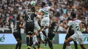 Zagueiro também será desfalque no Fluminense contra o Cruzeiro