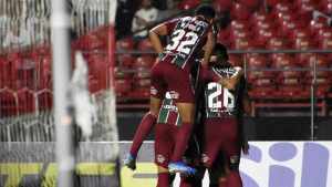 Flu sobe duas posições; veja os resultados da rodada e a classificação do Brasileiro