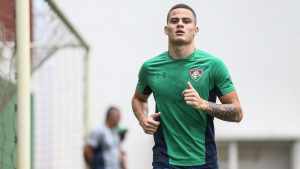 Sondado por clubes da Série A, Mascarenhas pode ser emprestado pelo Flu