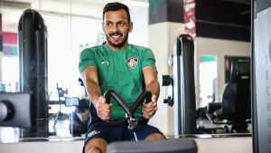 Autuori se diz ‘sem clima’ para o jogo e volante do Flu concorda: “Ele tem bom senso”