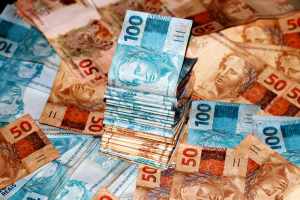 Live Sorte: Intermediário processa Flu, Mário, ex-parceiro e cobra R$ 800 mil