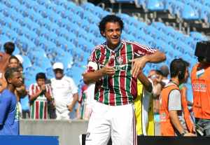 Presidente do Cruzeiro não descarta chance de acordo com Fred e Fluminense