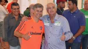 “Guru” de Peter conta estratégia para eleição em 2010 no Fluminense