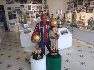Campeão brasileiro pelo Flu jogou contra Maradona e lamenta perda: “Irreparável”