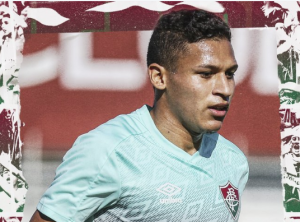 Em redes sociais, Fluminense parabeniza o aniversariante Pacheco