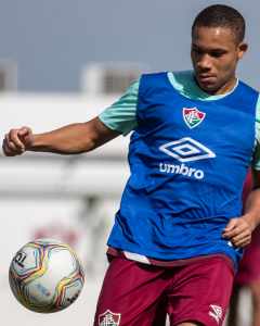 Wellington Silva dará coletiva nesta terça-feira no Fluminense