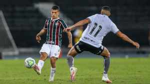 Calegari comenta relação com atletas mais experientes do elenco tricolor