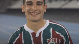 Fome, casa demolida e superação: Conheça a história de Michel Araujo