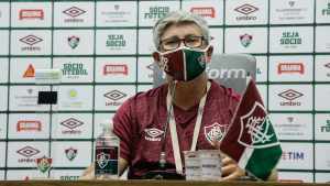 Técnico do Flu responde se seus times já possuem um padrão característico