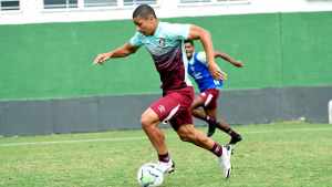 Nas redes, André nega desentendimento com Ailton, técnico do sub-23