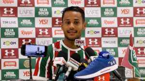 Ex-Fluminense é preso por tráfico de drogas em MS